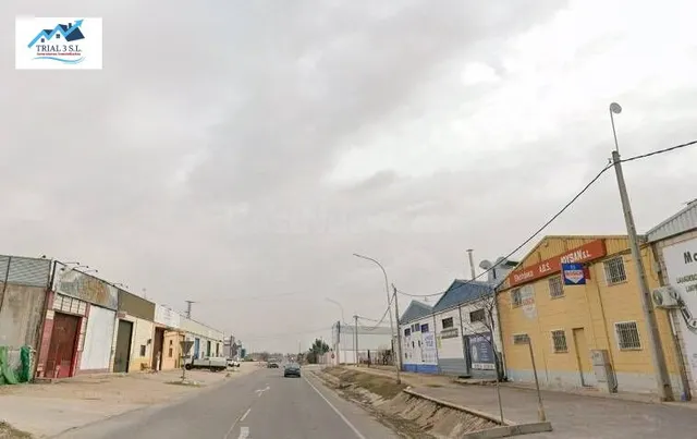 Venta de nave industrial en Quintanar de la Orden - Toledo — 2