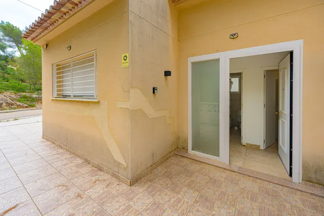 Propiedad con encanto en venta en Tossal Gros con tres villas, piscina privada y potencial infinito — 21