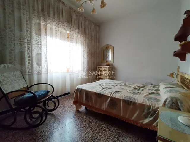 SE VENDE CHALET EN PARCELA URBANA EN LA ROMANA — 8