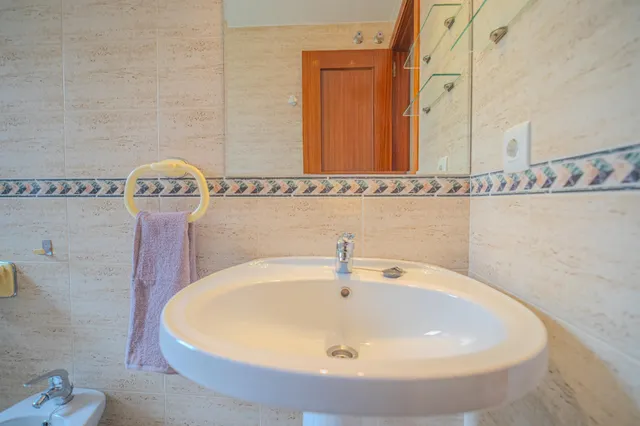 PISO EN CALLE EMILIA PARDO BAZAN 8 — 27