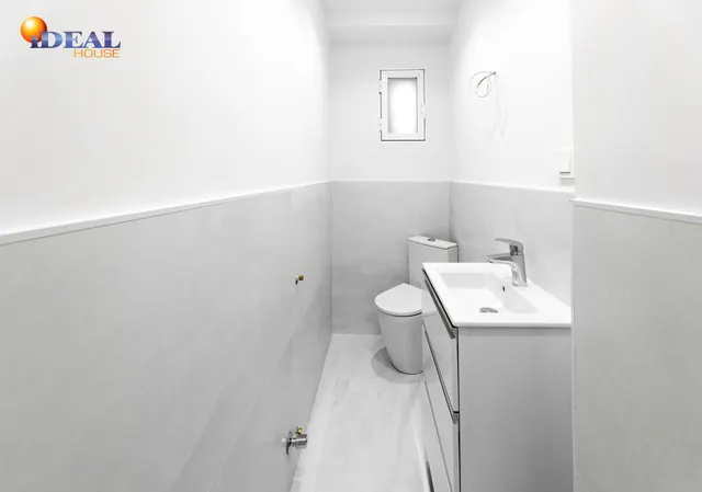 PISO DE 5 DORMITORIOS EN CALLE RECOGIDAS — 23