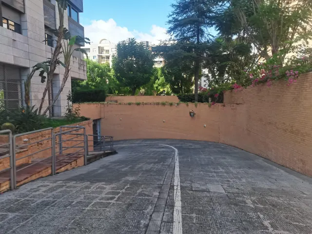 JUNTO A LA estación DE SAN BERNARDO- VIAPOL- HUERTA DE LA SALUD — 4