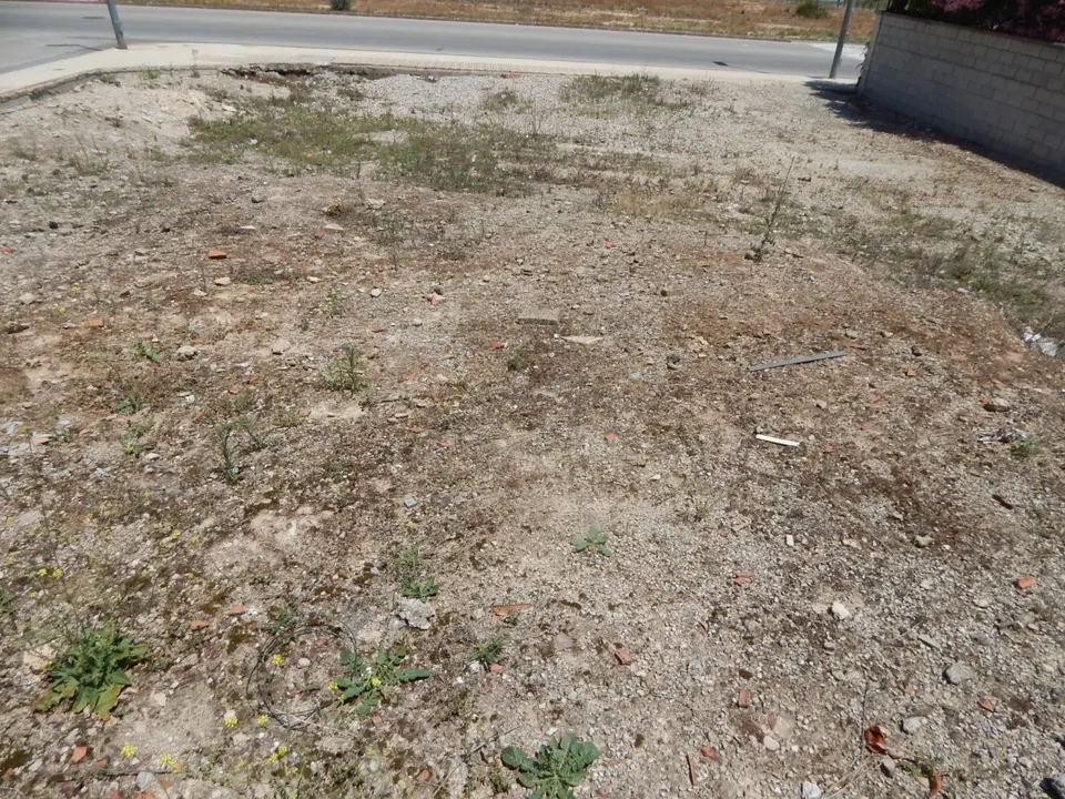 TERRENO URBANO ESQUINERO A LA VENTA EN AIELO DE MALFERIT!!!