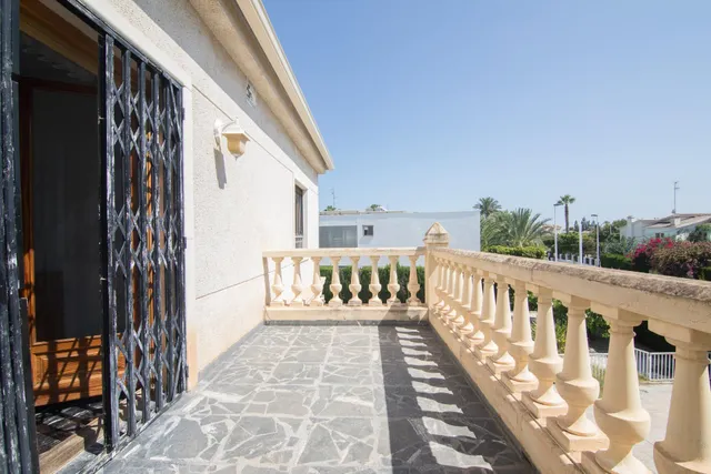 ESPECTACULAR CHALET EN ZONA CIUDAD JARDIN — 18