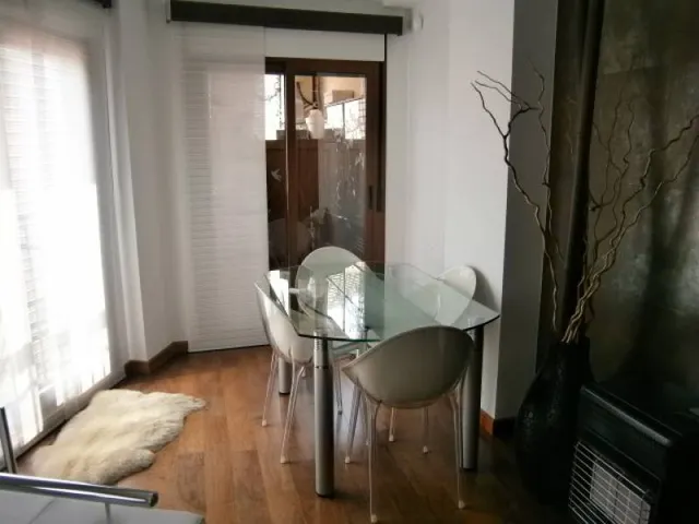 PISO EN MONOVAR — 7
