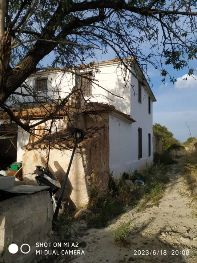 Parcela de 12.137 m2 con casa rústica habitable y bonitas vistas al mar y al Peñón de Ifach  - Benissa — 26