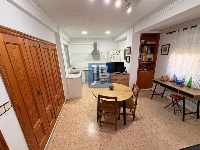 Piso 3 habitaciones 80m² en venta - LA REINA - foto 2