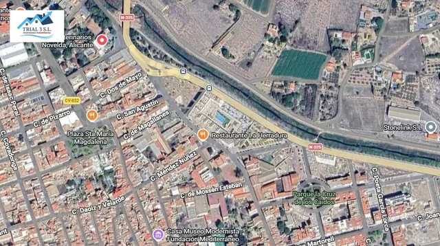 Venta Local Comercial en Novelda - Alicante — 2