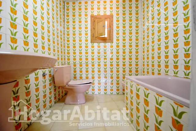 CHALET CON 17 DORMITORIOS, PISCINA, GARAJE, JARDÍN Y BARBACOA — 48