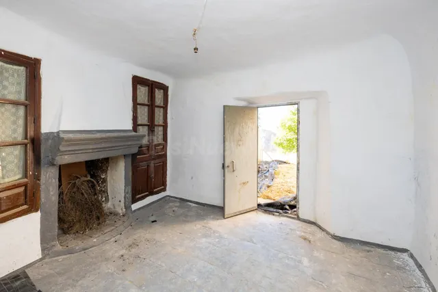 Casa de pueblo con terraza y jardín en el centro de Lanjarón