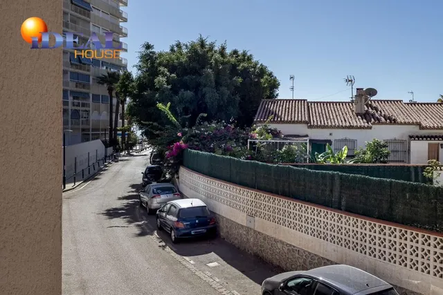Piso con garaje y trastero en Almuñecar — 27