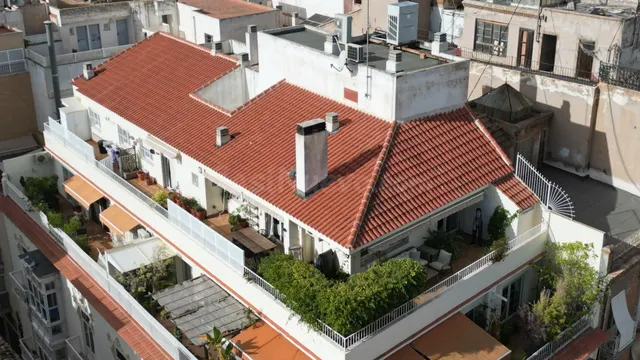 ESPECTACULAR ATICO EN CALLE DEL CARMEN CON TERRAZA DE 100 M2