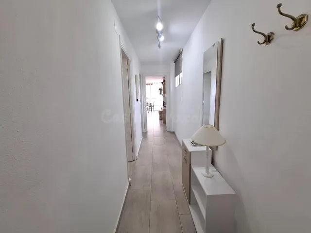 Oportunidad en Levante – Apartamento con gran potencial, par - foto 2
