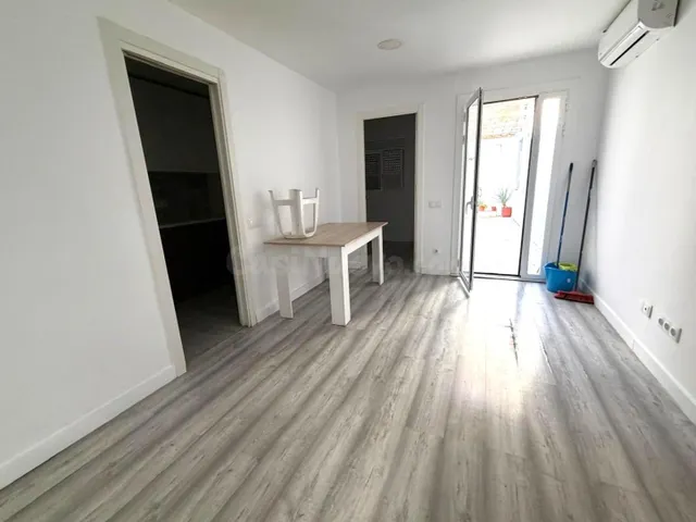 Amplio  Piso + Local en Singuerlin, Santa Coloma de Gramanet