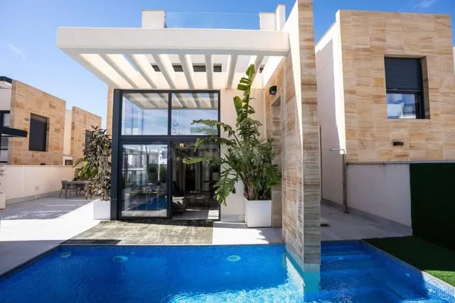 Villa independiente exclusiva con piscina privada y vistas a - foto 2