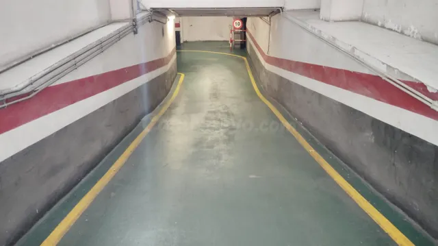Parking 7m² en alquiler - Eixample - foto 3