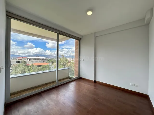 Apartamento 3 habitaciones 132m² en venta - Tupuraya - foto 4