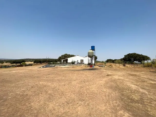 CHALET EN VENTA CTRA OLIVENZA-CHELES — 16
