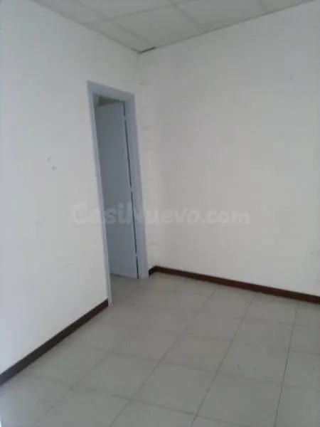 BAJO COMERCIAL 160M2 EN SANTIAGO - foto 2