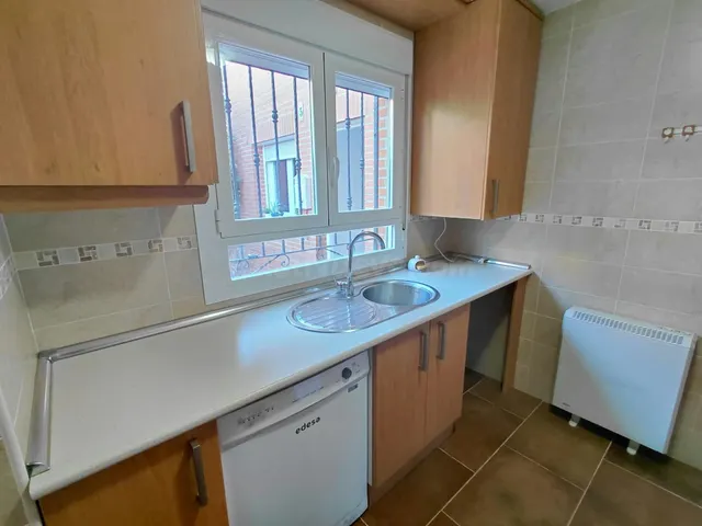 Chalet Adosado en alquiler — 5