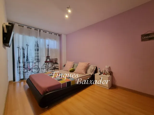 ¡BONITO PISO EN EL CENTRO CON 3 HABS. Y 2 BAÑOS, CON AMPLIA TERRAZA CON BARBACOA! — 15