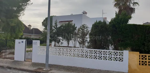 GRAN VILLA INDEPENDIENTE A 200 METROS DEL MAR - foto 3