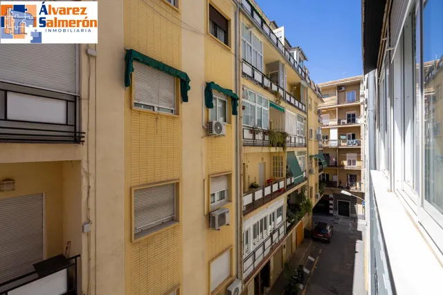 Piso 4 habitaciones 105m² en venta - Realejo — 32