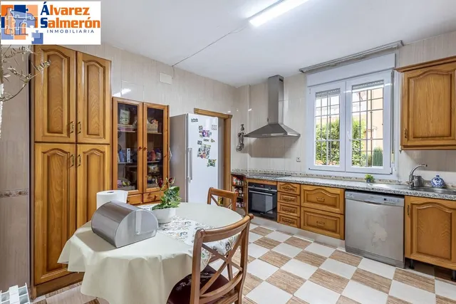 Espectacular Casa de Lujo en Urbanización Los Cerezos — 10