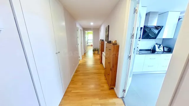 ¡DISPONIBLE!! vivieda de 5 habitaciones y tres baños en Resi - foto 3