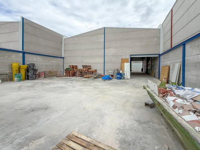 Nave industrial "NUEVA A ESTRENAR" en Atarfe. (Pol. Ind. Los Álamos). — 7