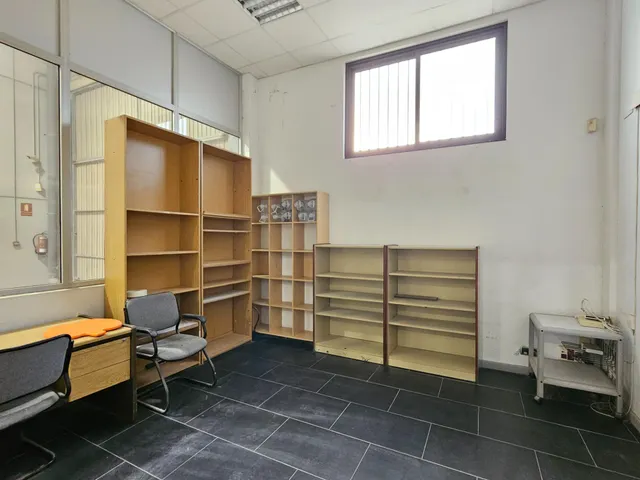 NAVE INDUSTRIAL EN ALQUILER EN POLÍGONO CANASTELL — 18
