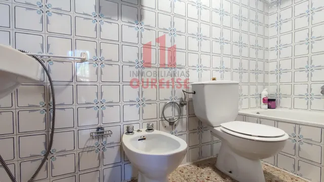 CASA DE PIEDRA CON PARCELA EN XUNQUEIRA DE AMBÍA, PRÓXIMA A SANDIÁS. — 21