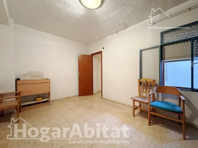 AMPLIA CASA PARA REFORMAR CON GARAJE Y TERRAZA EN EL CENTRO — 21