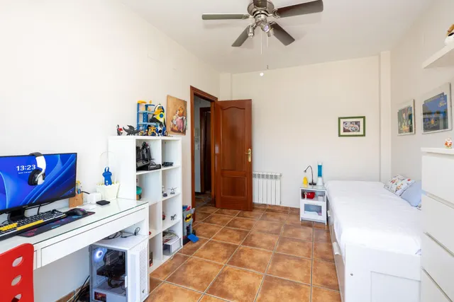 Preciosa Casa Pareada en Urbanización El Ventorrilo (Vegas del Genil) — 39