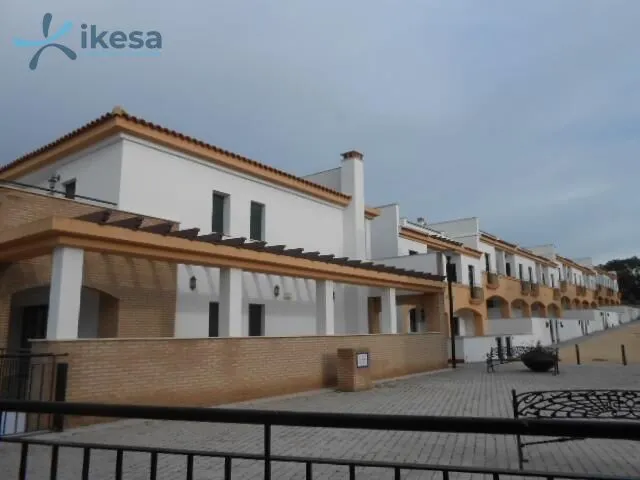 Venta de Vivienda en Isla Cristina, Huelva. Activo Sin Posesión / Alquilado, No se Puede Visitar.