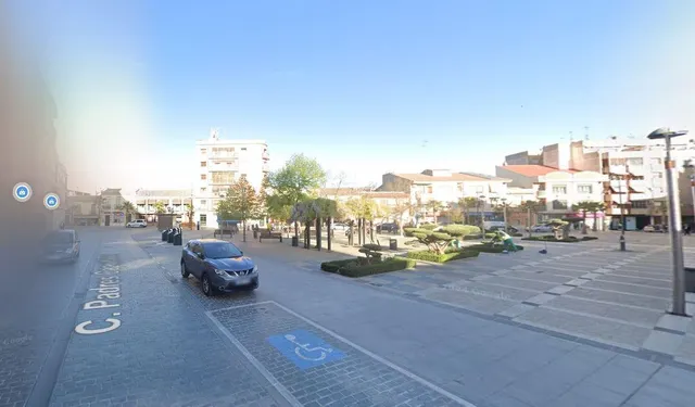 Se vende piso OKUPA en Manzanares (Ciudad Real). - foto 2
