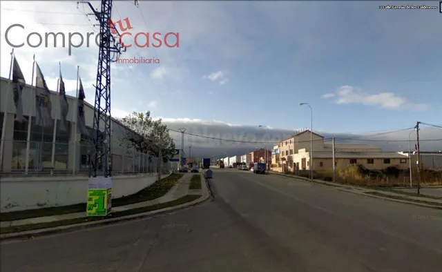 VENTA DE NAVE CON GRAN CAMPA EN POLIGONO DE HONTORIA.-.SEGOV - foto 4