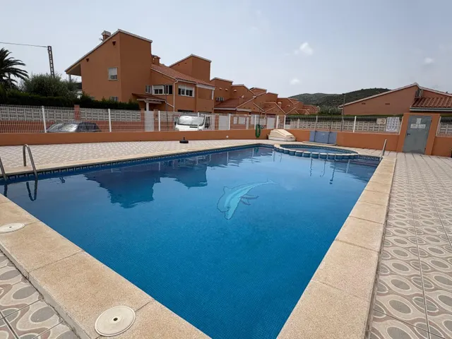Encantadora Casa Reformada en Peñiscola con Vistas y Piscina Comunitaria — 47