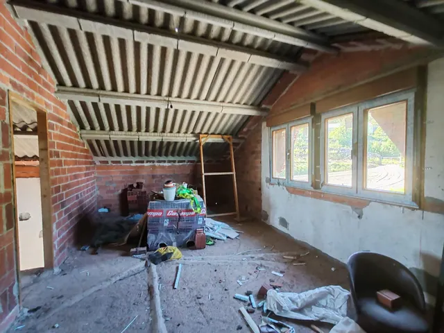 CASA EN VENTA PARA REFORMAR EN LAMPON — 13