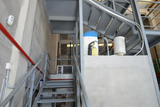 Nave esquinera en alquiler en zona industrial de Vilanova i la Geltrú — 14