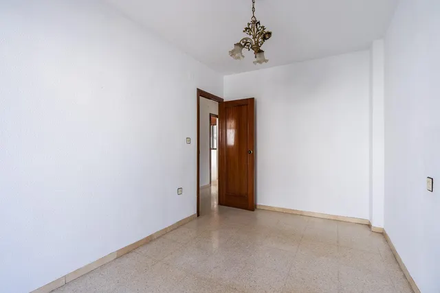 CASA ADOSADA EN MOTRIL — 30