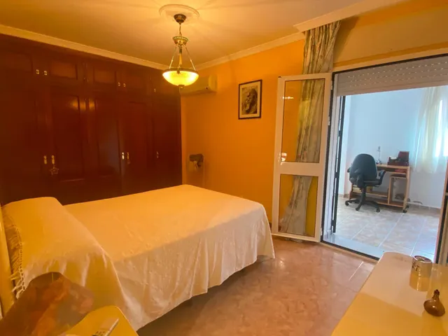Exclusivo pareado en Santa Mónica: elegancia, espacio y vistas inigualables — 25