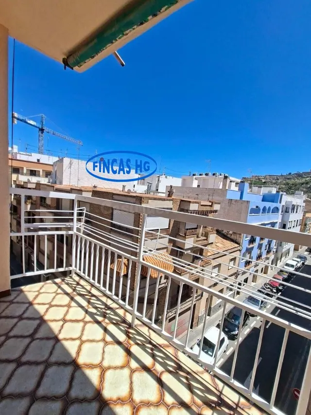 Vivienda reformada en Última Planta – Carolinas Bajas — 5