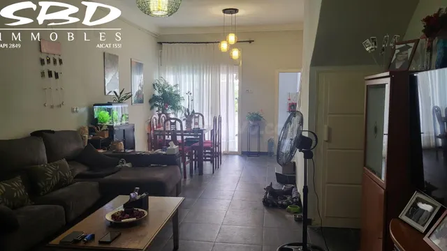 CASA DE 4,93m DE FACHADA PARA ACTUALIZAR A TU GUSTO - foto 2