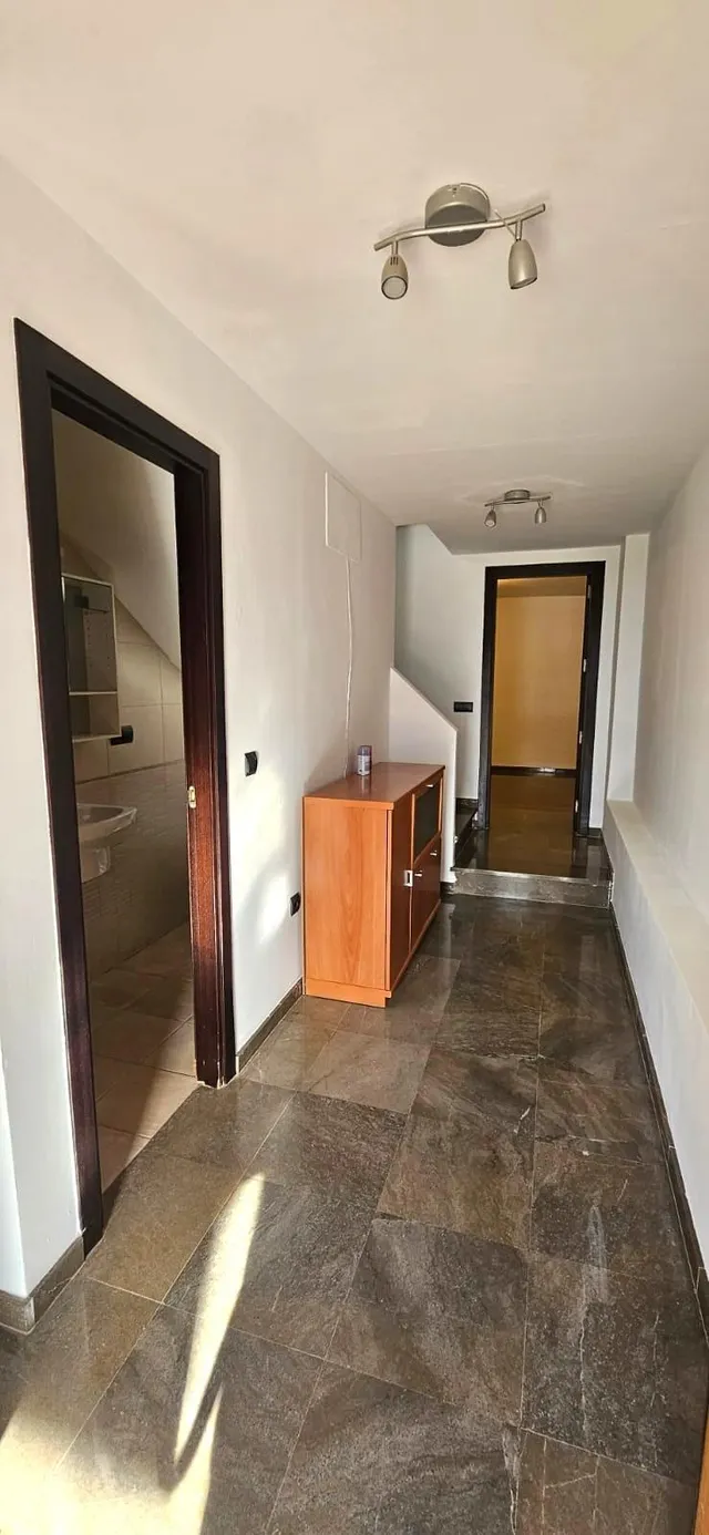 Casa en venta en Guillena con garaje, piscina comunitaria y  - foto 3