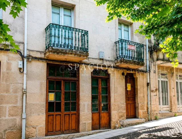 Edificio en venta en Ourense centro con vistas a la Plaza de - foto 5