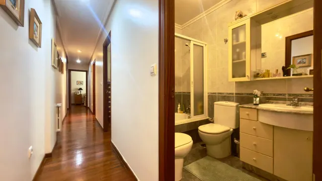 Piso en Venta - Centro de Orense 3 habitaciones 2 baños y ascensor — 11