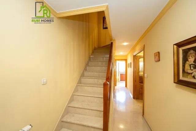 En venta casa unifamiliar en recinto cerrado en Granada capital — 13