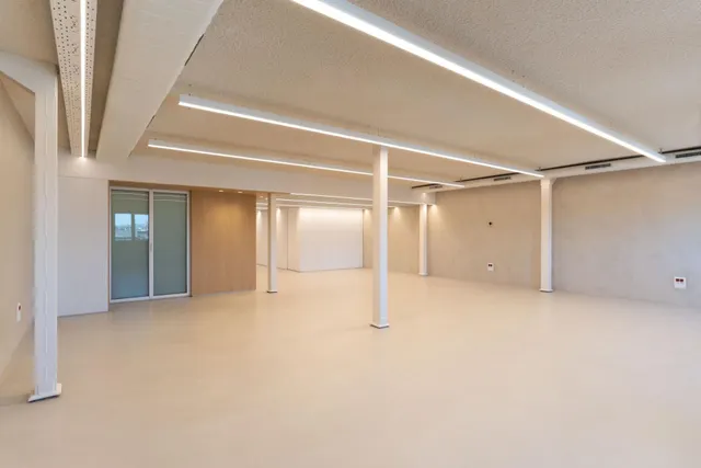 Oficina 232m² en alquiler - Eixample — 16