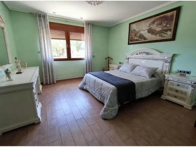 Casa 5 habitaciones 669m² en venta - Pedanías Oeste — 15